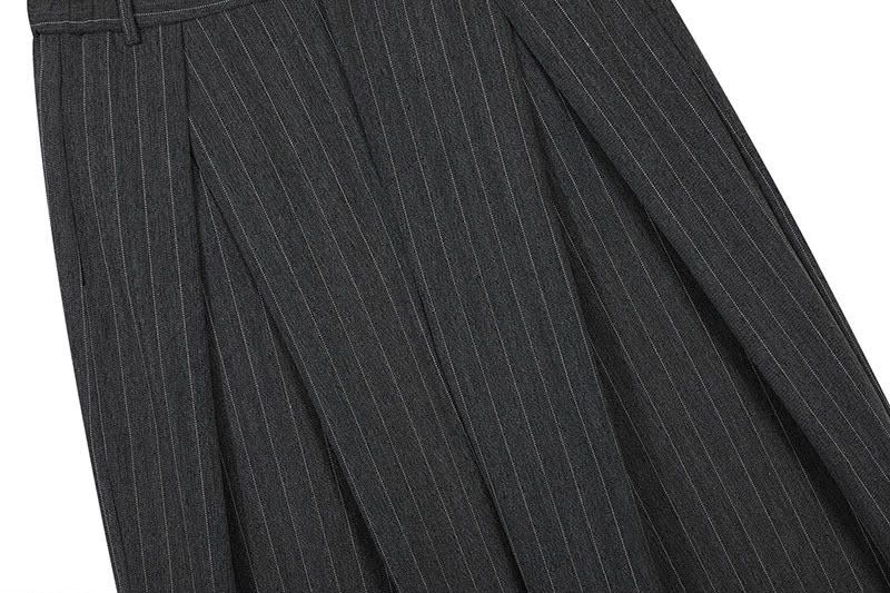 Lurah Stripe Pleated Pants